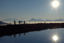 web KAM 002973 Mountainbiken-am-Bergsee-auf-der-Hohen-Salve Fotograf-Norbert-Eisele-Hein